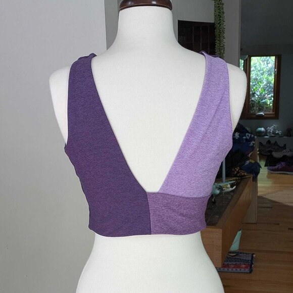 Outdoor Voices Venus Bra Crop Top. - Picture 2 of 3